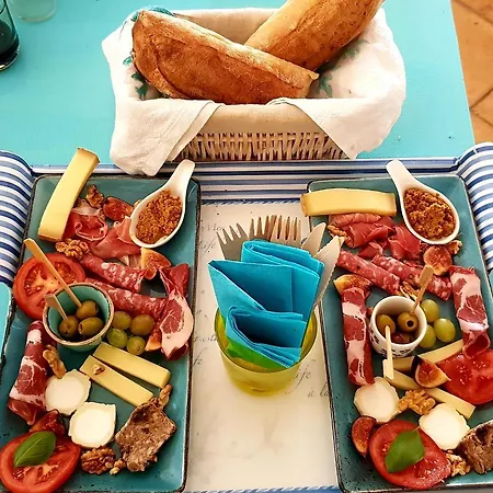 Des Delices Bed & Breakfast *